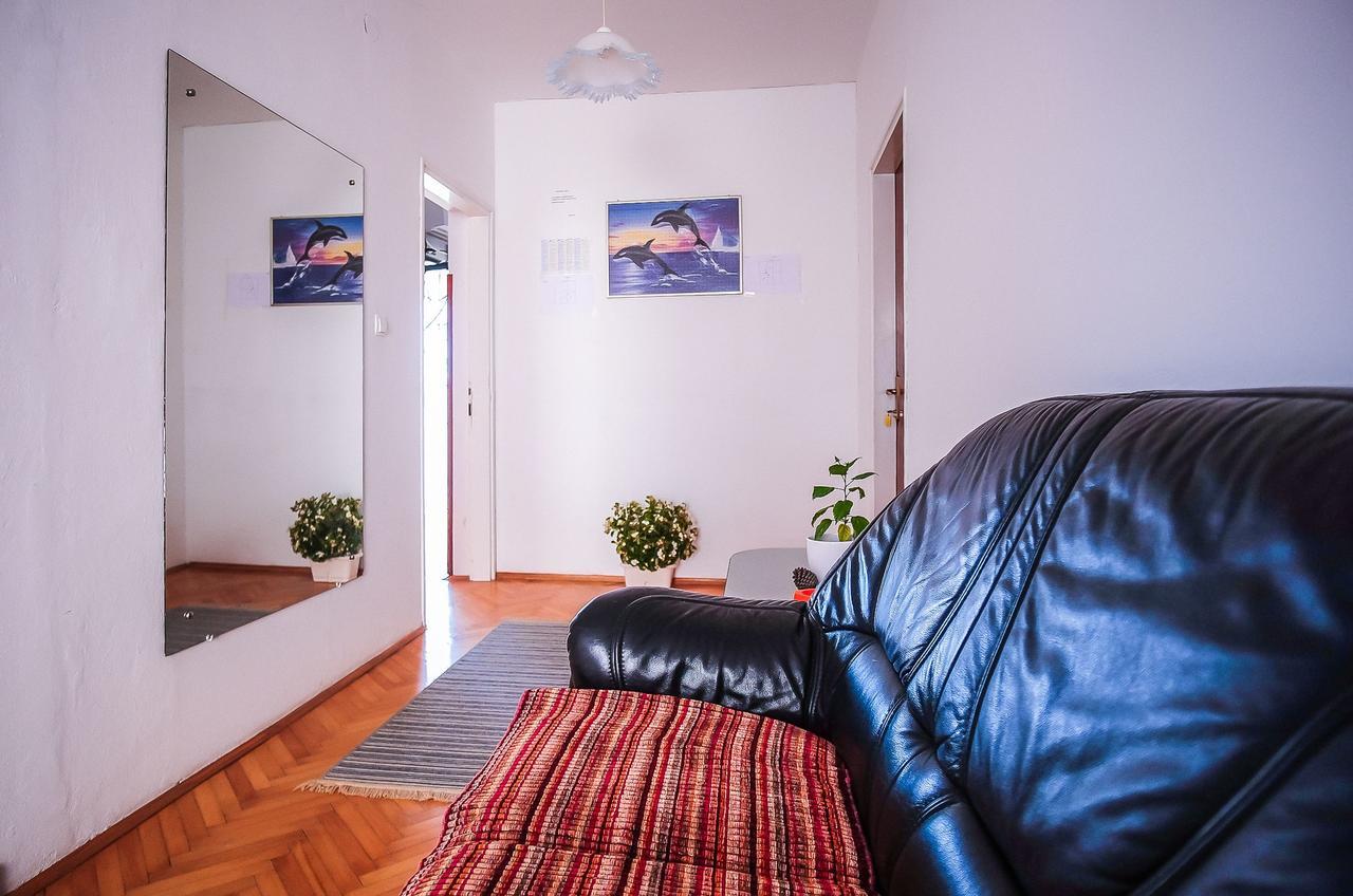 Apartments Biserka Barbat na Rabu Екстер'єр фото